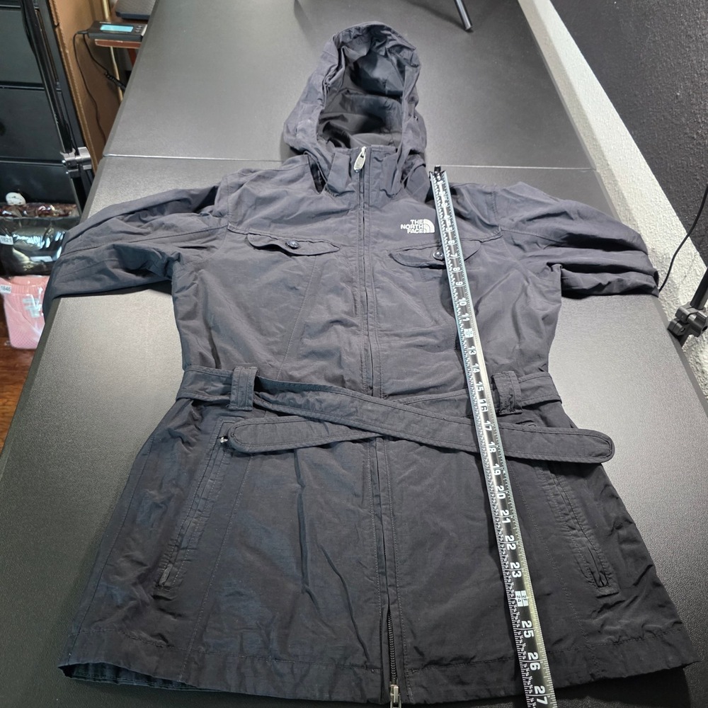 The North Face Womens HyVent Belted Rain Jacket Black Hooded Size S/ M Full Zip - Picture 3 of 11
